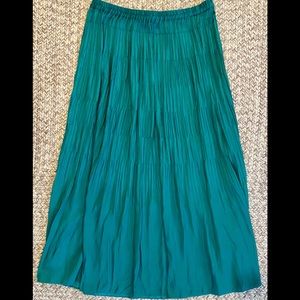 Green silk prairie skirt, size L